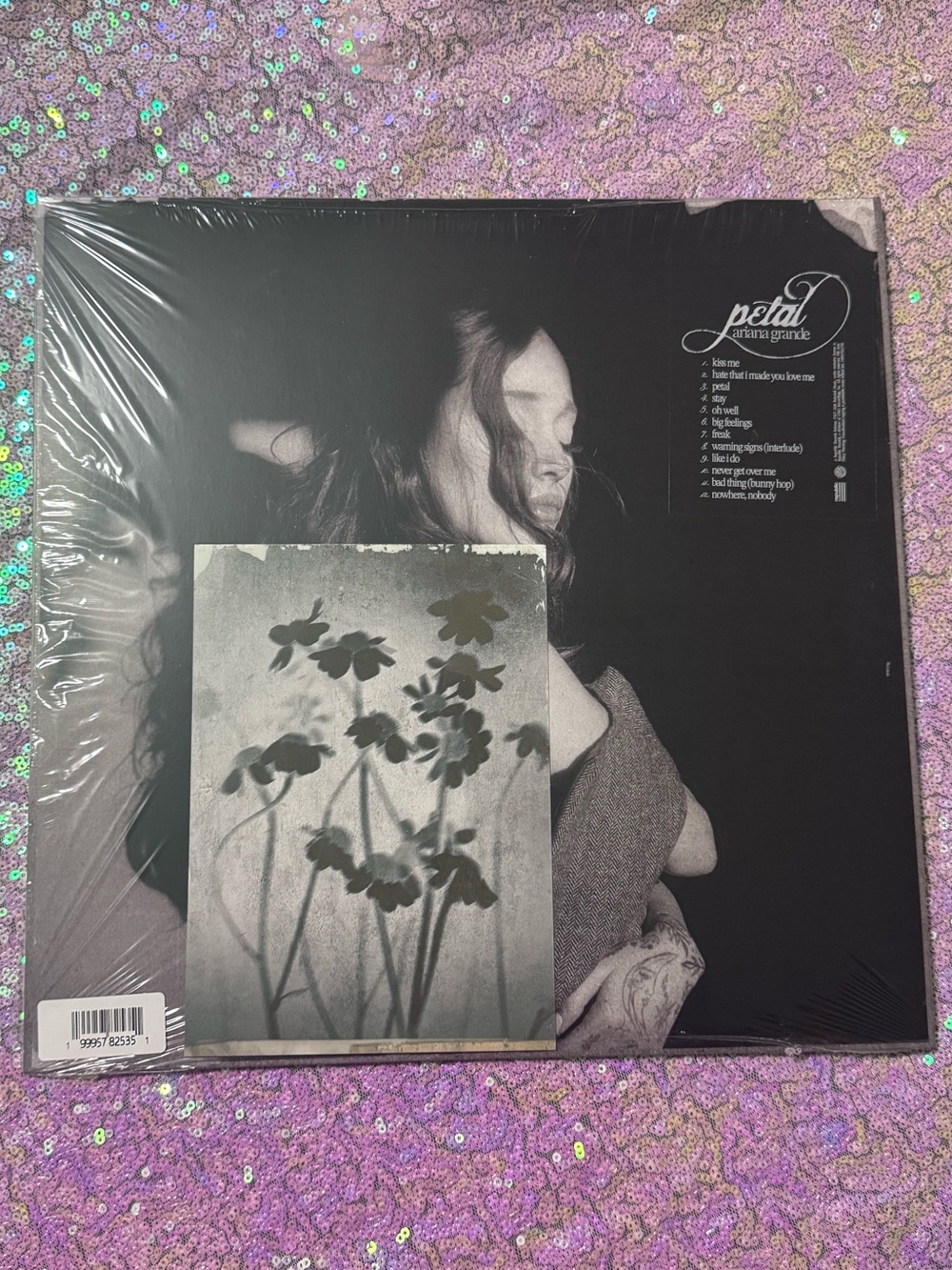 Ariana Grande PINK SIGNED Vinyl LP Petal Album Translucent Pearly White - Picture 5 of 5